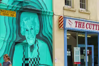 EXAMPLES OF STREET ART